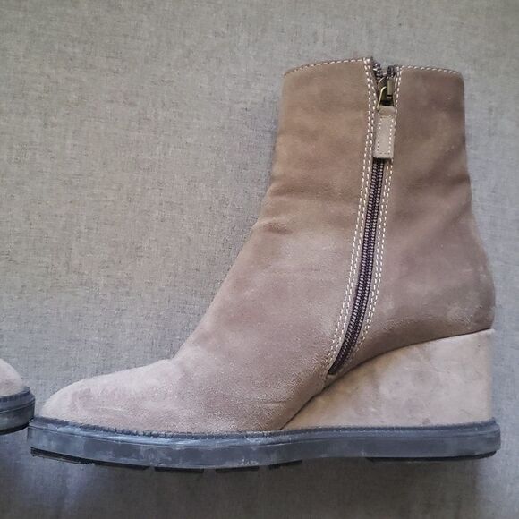 Aquatalia boots women's size 9 suede wedge boots suede neutral zipper vg… - Picture 7 of 16